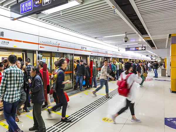 Досмотровый сканер миллиметрового диапазона для метрополитена