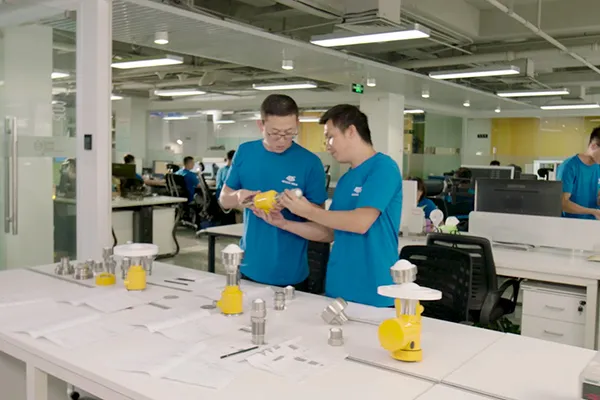 Обслуживание и поддержка