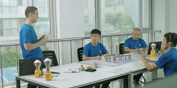 О компании Microcreative