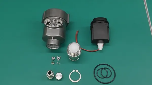 Сборка бесконтактного радарного уровнемера