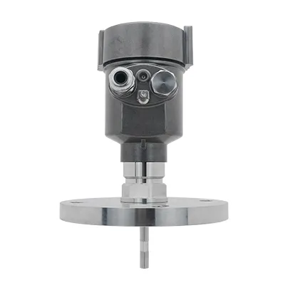 Радарный уровнемер с направленной волной